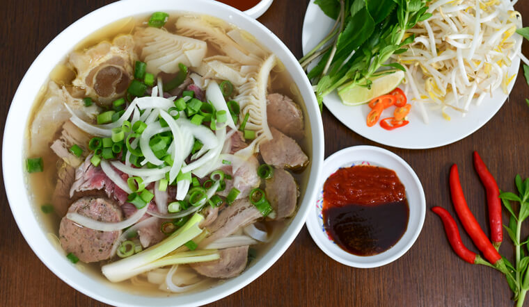 Top 10 quán phở ngon trứ danh khắp Sài Gòn mà bạn nên ăn thử một lần