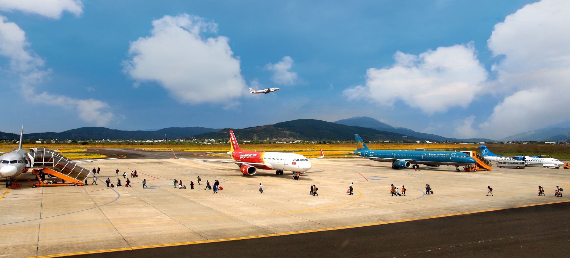 Sân bay Đà Lạt: Vị trí, cách di chuyển & câu hỏi thường gặp