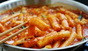 Top 10 quán Tokbokki Quy Nhơn chuẩn vị Hàn Quốc, được nhiều bạn trẻ yêu thích