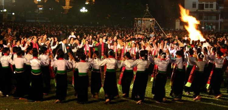 Lễ hội xên bản, xên mương người Thái - Du Lịch Tây Bắc
