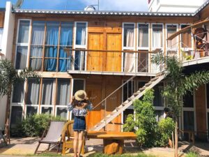 Pallet House – Ngôi nhà cổ tích nép mình giữa thành phố biển