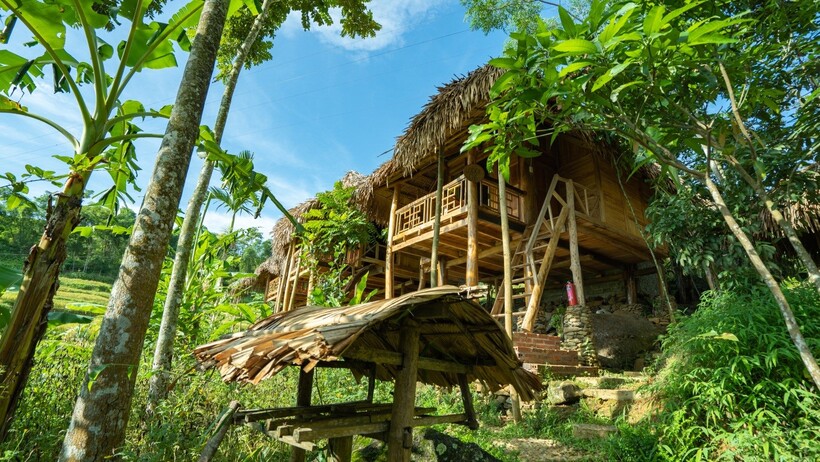 Pu Luong HillSide Lodge: Homestay view ruộng bậc thang xanh mướt