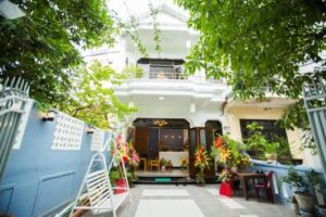 Shark Homestay – “Đoá hoa trắng” nở giữa xứ Huế mộng mơ