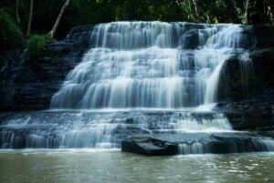 Khám phá Thác Thủy Tiên ‘nàng thơ’ của núi rừng Đắk Lắk