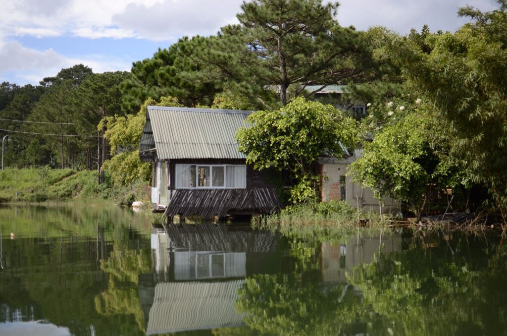 The Lake House Dalat – Homestay mơ mộng bên hồ Tuyền Lâm