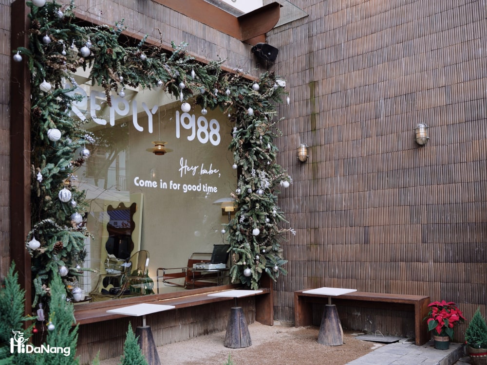 Reply 1988 - Quán Cafe Đà Nẵng với triệu view sống ảo